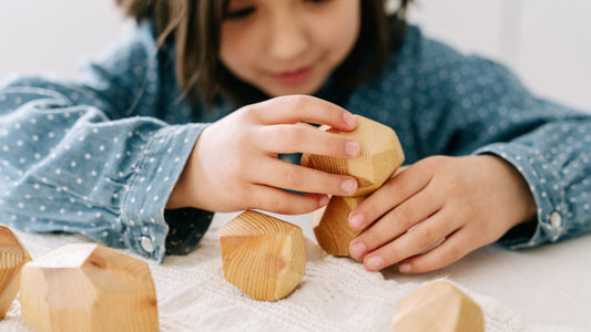 Die Wissenschaft hinter Affirmationen: Starke Kinder durch positive Worte